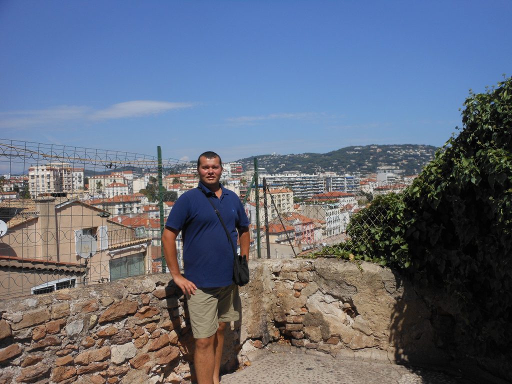 Panoramă asupra orașului Cannes, văzută de pe colina Le Suquet.