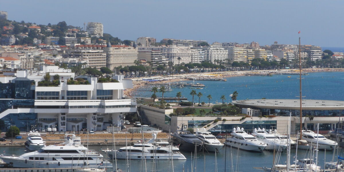 O după-amiază la Cannes – între legendă și realitate