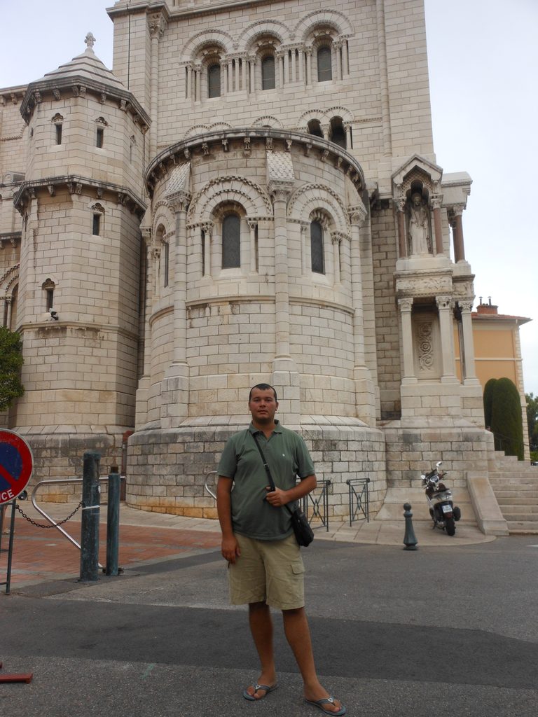 Catedrala din Monaco, unul dintre cele mai importante monumente din Monaco-Ville și locul de odihnă al familiei Grimaldi
